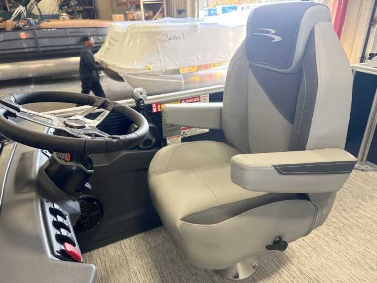 2026 Bennington 188SLJ - Performance Double Toon US-ETWS9332J526 [photo 13]